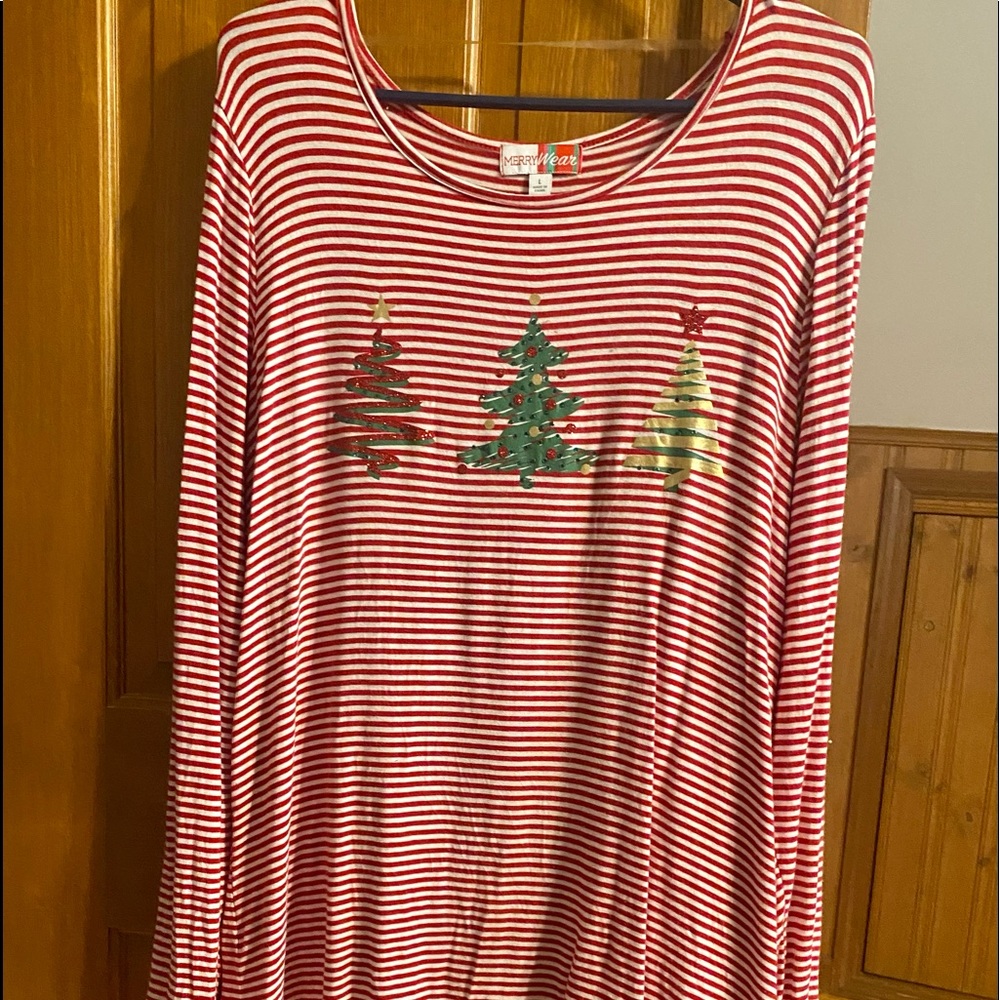 Women’s Christmas top